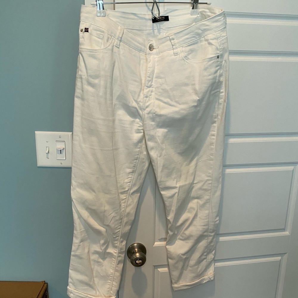 Ladies crop pants
